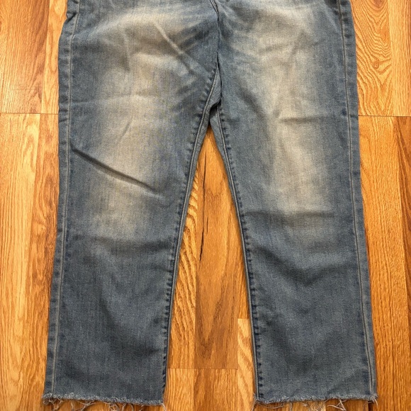 Signature by Levi Strauss Blue Ankle & Cropped Jeans - Picture 2 of 2